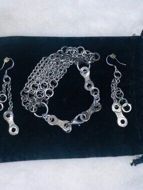 UPCYCLED BIKE / CYCLING PARTS • Adjustable Bracelet & Hook Earrings